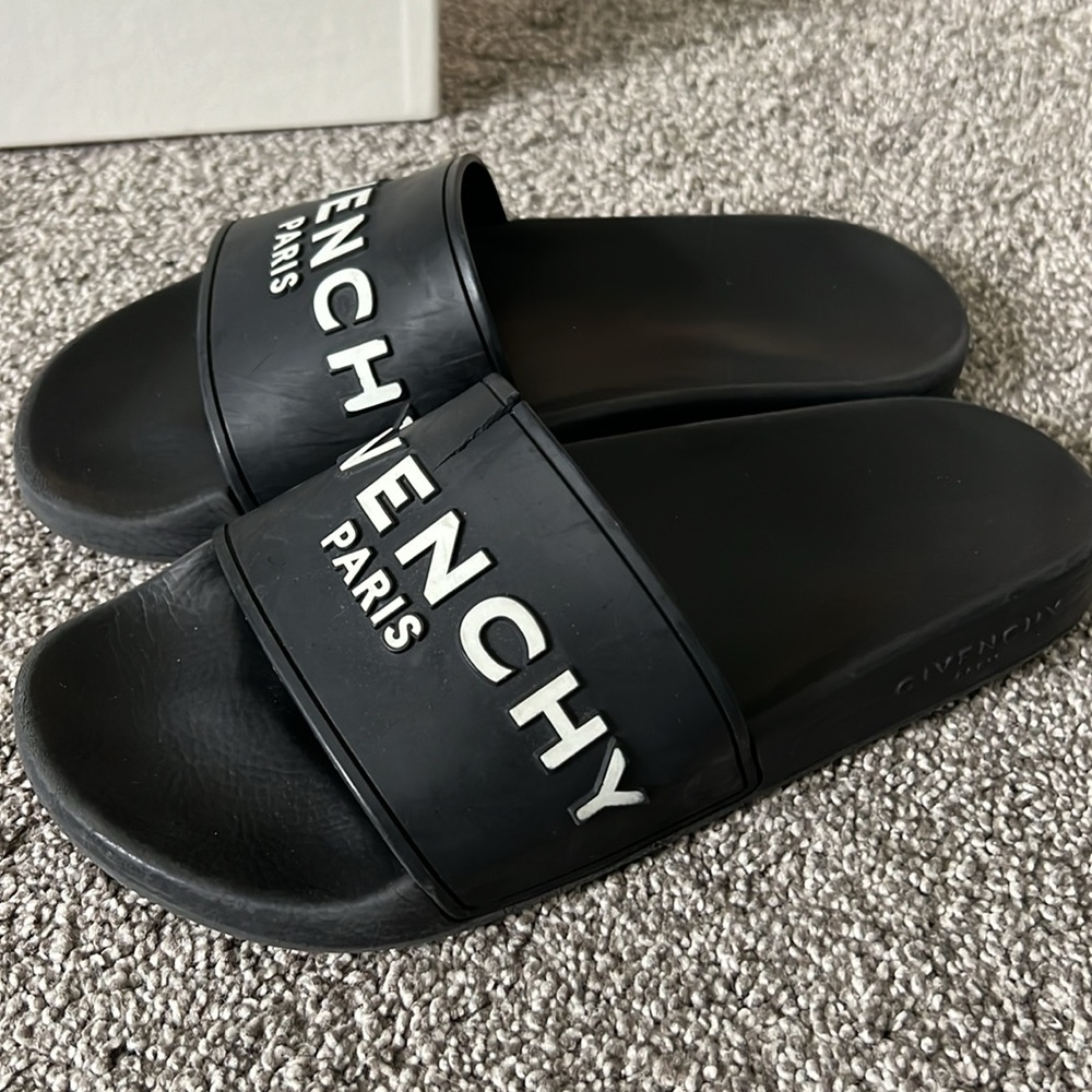 Givenchy Black Slides - Picture 2 of 9